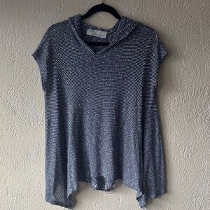 Vintage Havana Blue and White Knit Top M